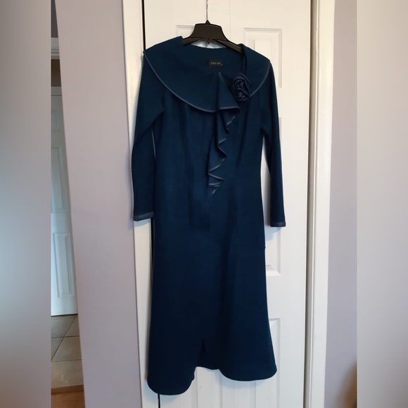 Blue coat - Picture 1 of 2